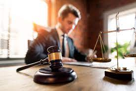 How Hiring a Criminal Lawyer Can Benefit You